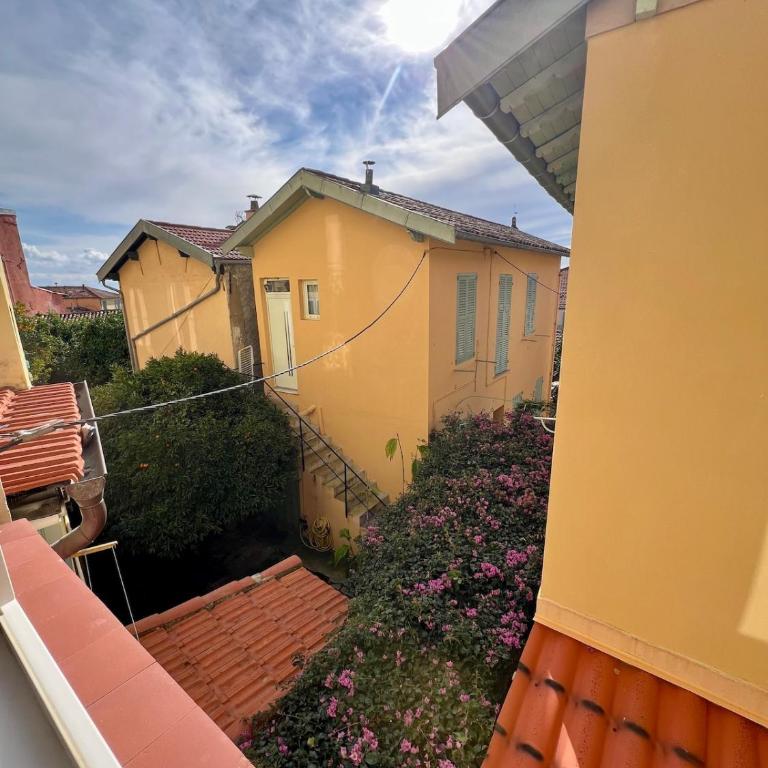 L'endroit idéal à 30m de la basilique au coeur de menton - Apartment mit 1 Schlafzimmer - 2