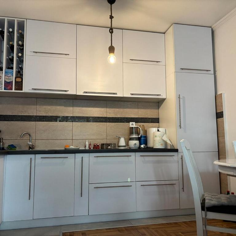 Modern apartment plus FREE parking , near city center, shopping center Big and city quarter - Apartman sa 1 Spavaćom Sobom - 11