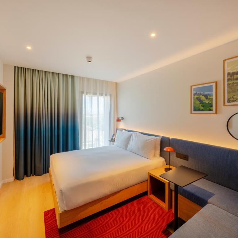 Hampton By Hilton Alicante Airport - Queen Room - 8