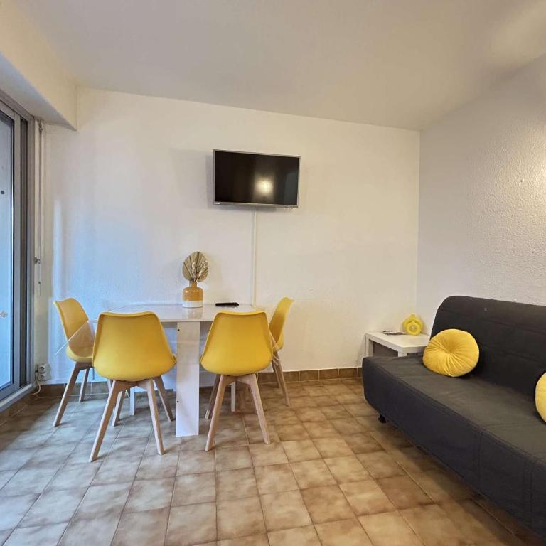 SM010-A12 SAINTE MAXIME Appt 2 pièces 4 couchages avec piscine et stationnement - Apartment mit 1 Schlafzimmer und Balkon - 3