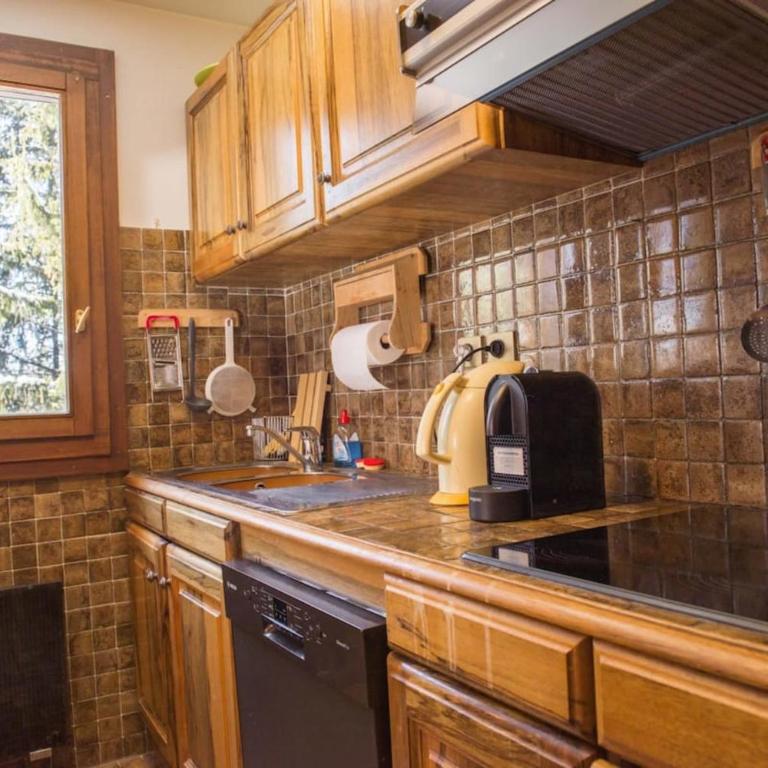 Charming Ski Apartment in Courchevel 1850 - Apartment - 5