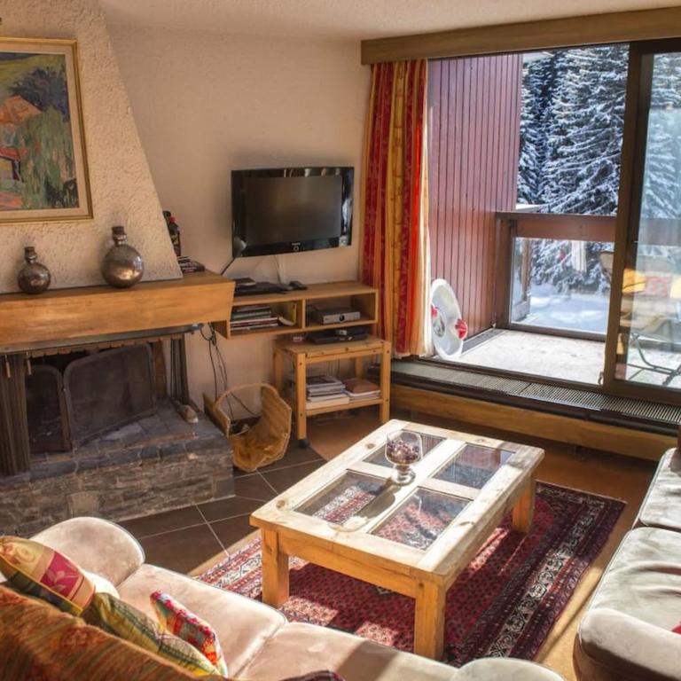 Charming Ski Apartment in Courchevel 1850 - Apartment - 1