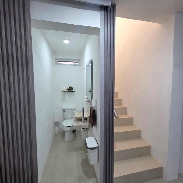 Sweethome Mérida - Three-Bedroom House - 12