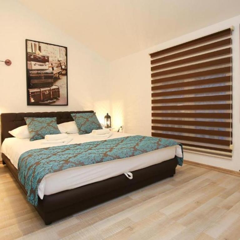 Central Located Guest House - Standard Apartment - 6