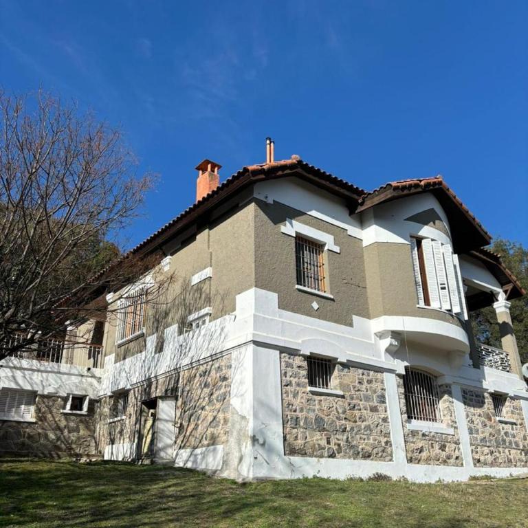 Casa antigua, familiar para desconectar - Three-Bedroom House - 1
