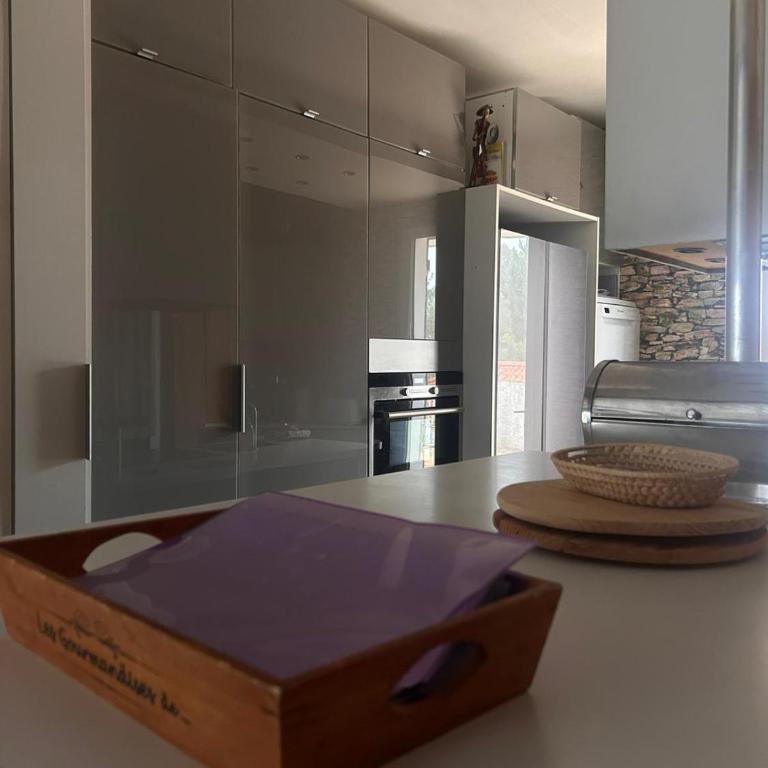 Détente garanti, bassin, piscine, plage à pied - Four-Bedroom House - 11