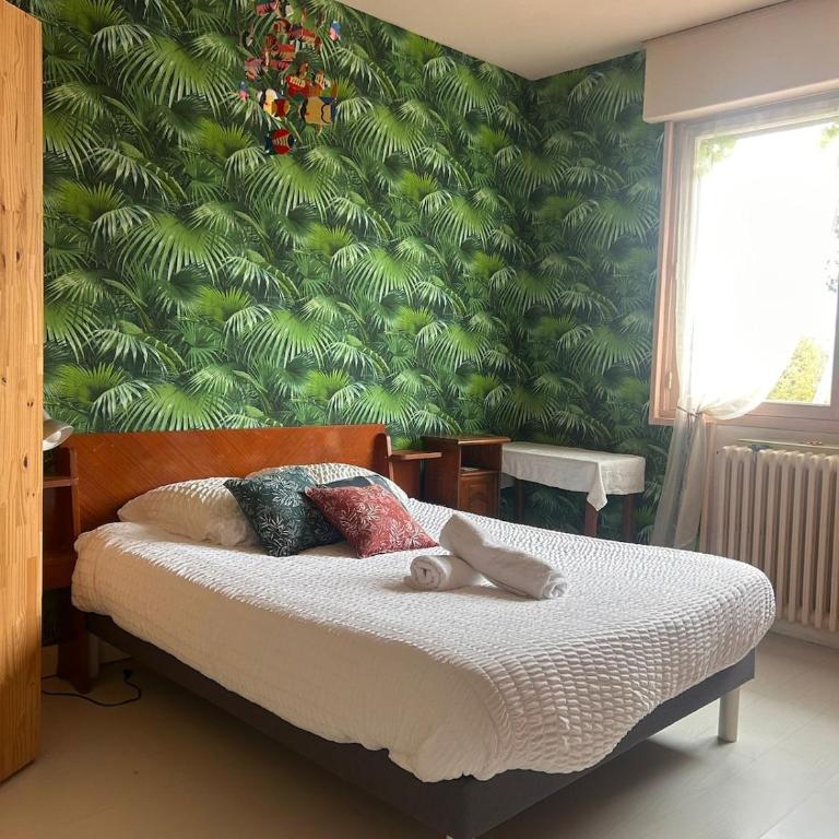 Détente garanti, bassin, piscine, plage à pied - Four-Bedroom House - 12