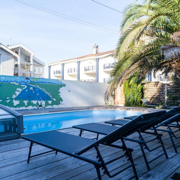 Détente garanti, bassin, piscine, plage à pied - Four-Bedroom House - 39