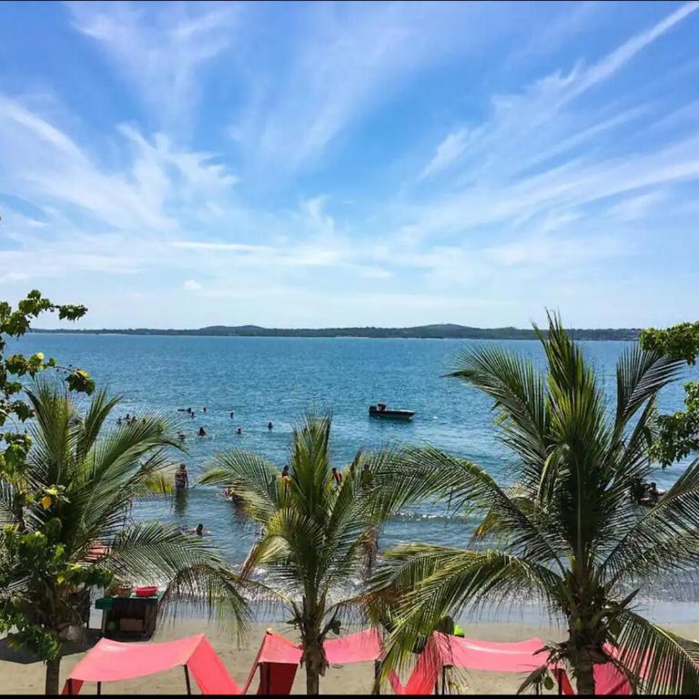 Vive Cartagena frente al mar y el lago - Two-Bedroom Apartment with Balcony and Sea View - 12