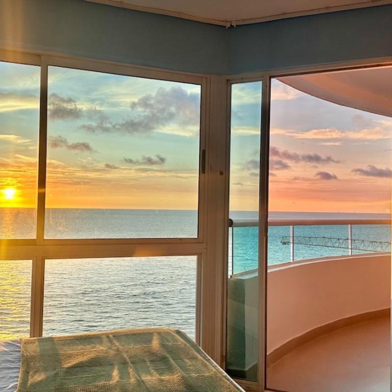 Vive Cartagena frente al mar y el lago - Two-Bedroom Apartment with Balcony and Sea View - 26