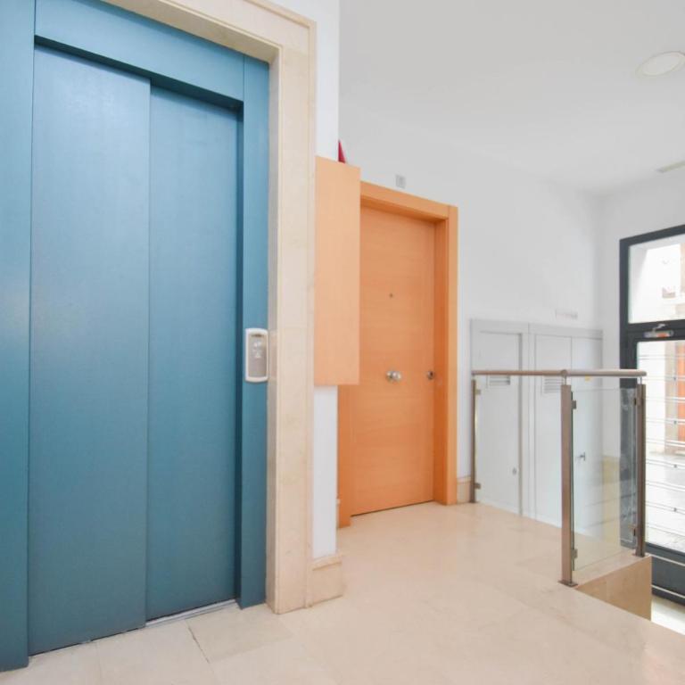 Aloja T Gran Vía II - One-Bedroom Apartment - 33