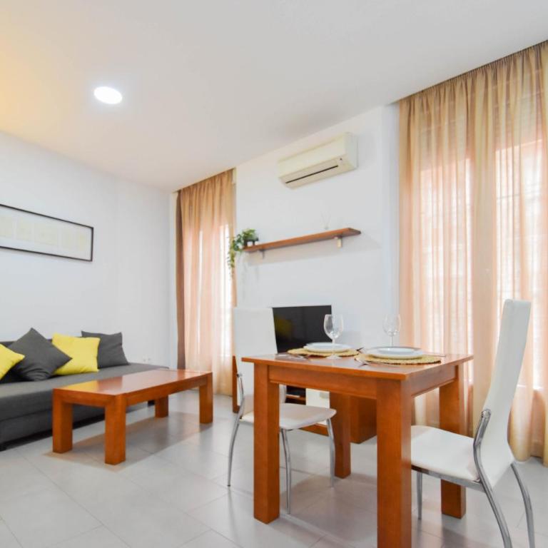 Aloja T Gran Vía II - One-Bedroom Apartment - 37