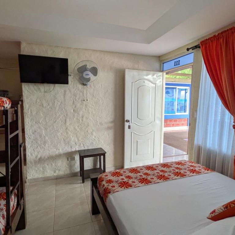 Hotel La Santamaria - Montenegro Quindío - Habitación cuádruple - 8