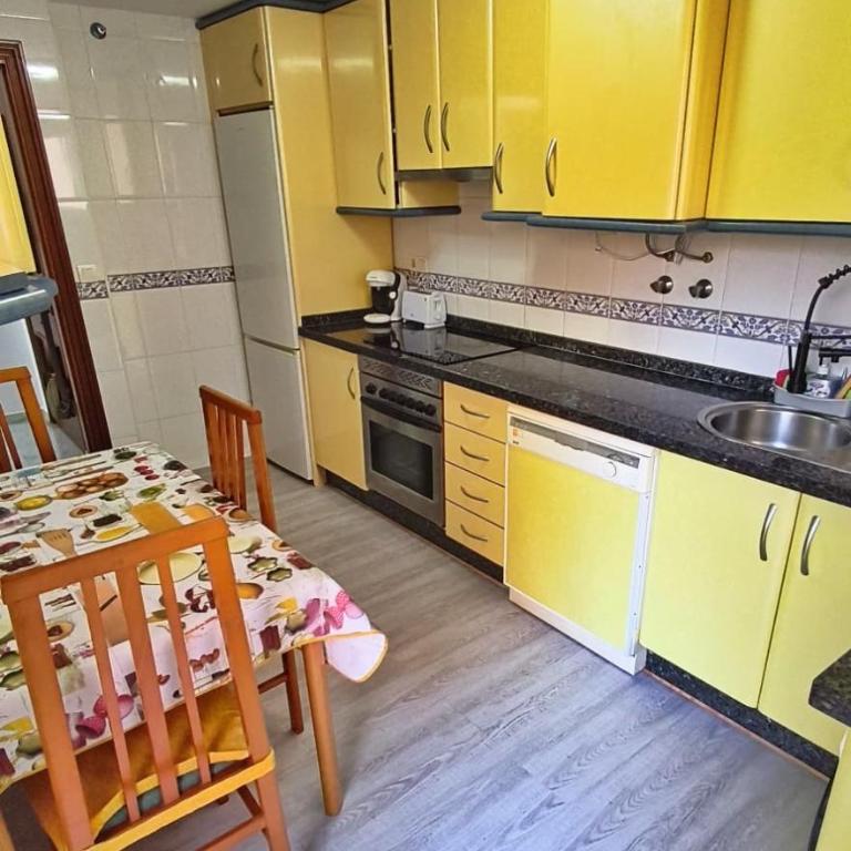 Apartamento Almuñécar 5 min de la playa y del centro - Apartamento de 3 dormitorios - 8