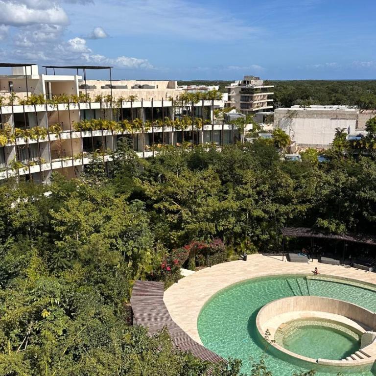 Mistiq, departamento con balcon y albercas con vistas impresionantes - One-Bedroom Apartment - 1