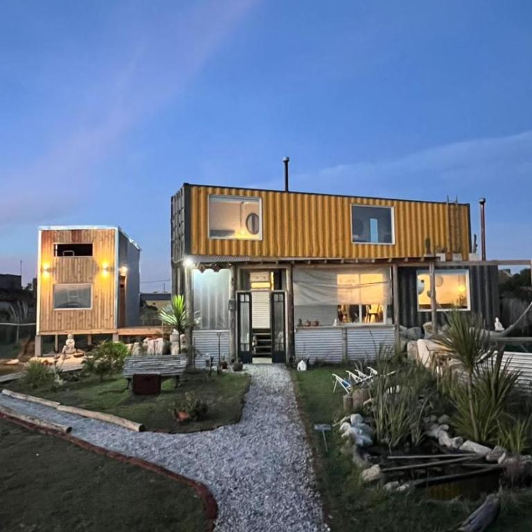 Unico contenedor con Vista al mar - One-Bedroom House - 15