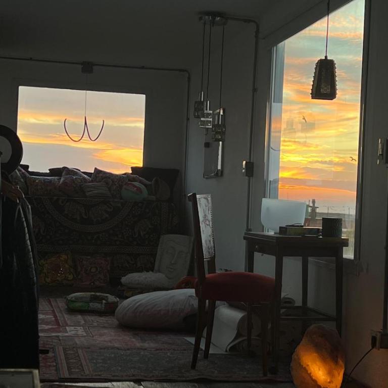 Unico contenedor con Vista al mar - One-Bedroom House - 20
