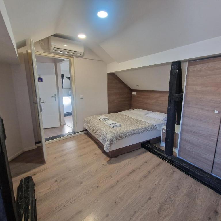 Vila Nova - Triple Room - 2