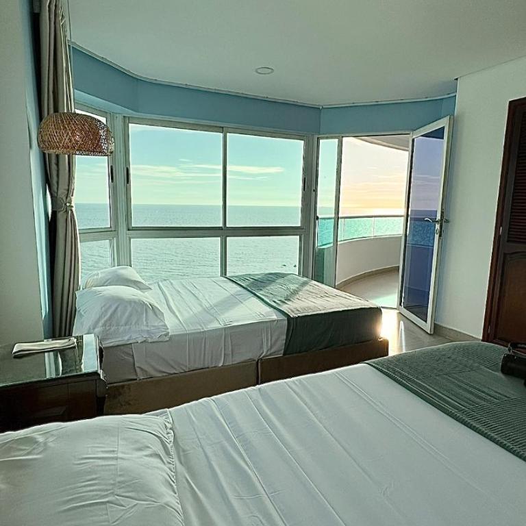 Vive Cartagena magica frente al mar y lago - Two-Bedroom Apartment with Balcony and Sea View - 12