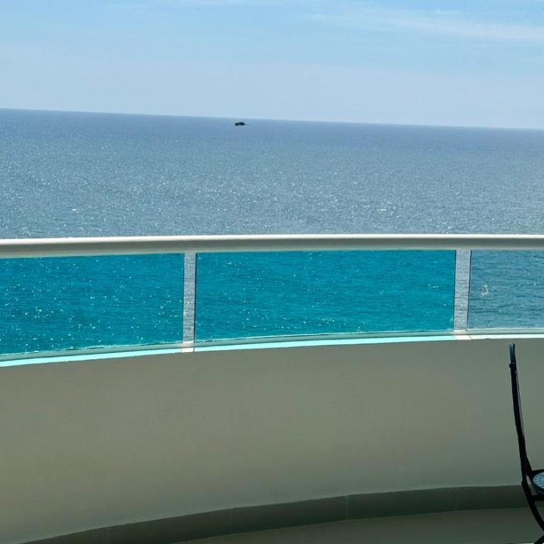 Vive Cartagena magica frente al mar y lago - Two-Bedroom Apartment with Balcony and Sea View - 25
