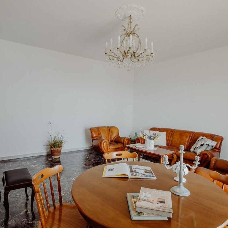 Endless Charm by MONHOLIDAY - Two-Bedroom Apartment - 5