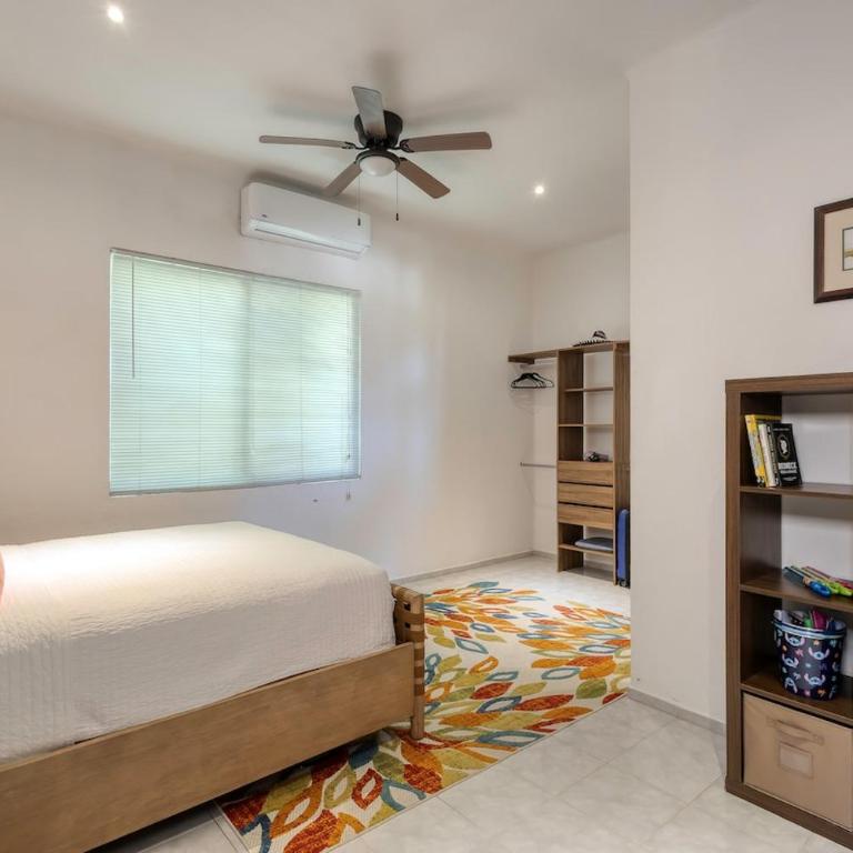 The Fairway Villa - Four-Bedroom House - 41