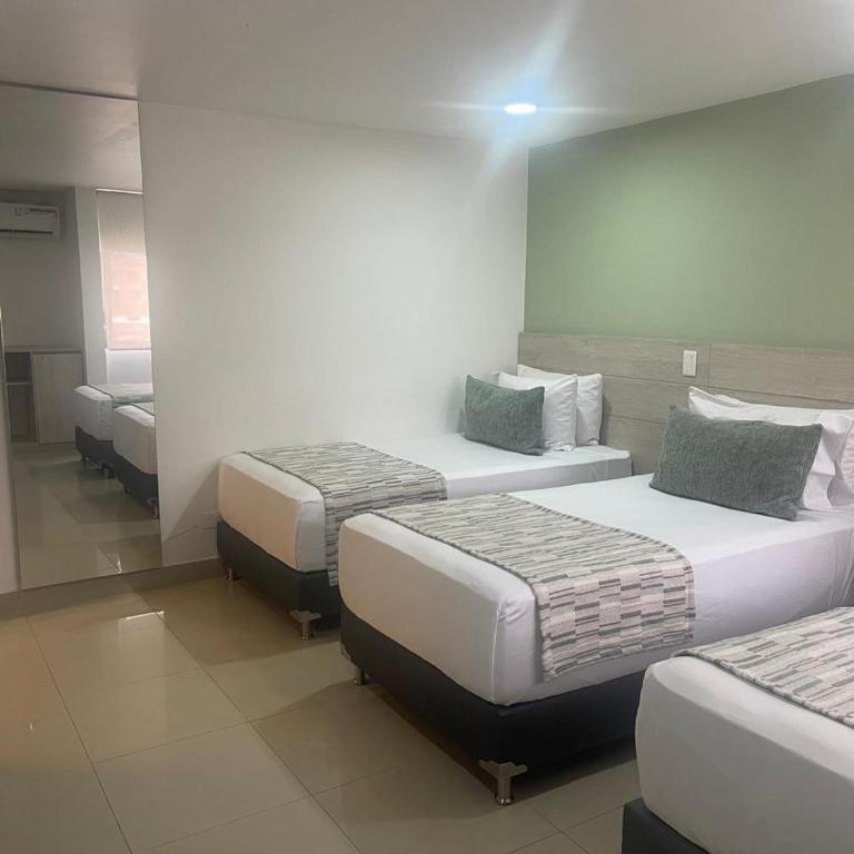 Hotel Suite Comfort - Triple Room - 4