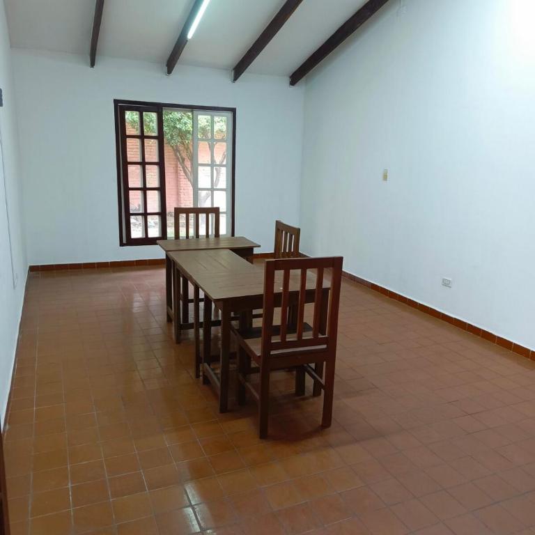 Casa fresca y amplia - Two-Bedroom Apartment - 3
