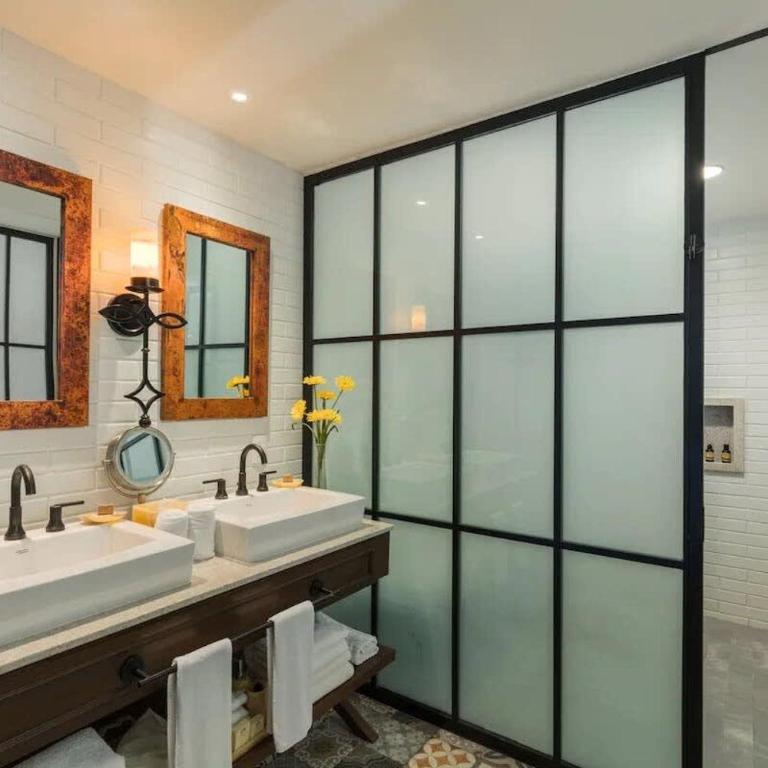 Enchanting 2 Bedroom with in Cabo - Suite - 11