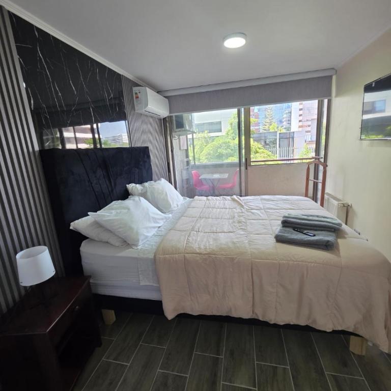 Apartamento aventura acogedor con ubicación estratégica en Las Condes - One-Bedroom Apartment - 2