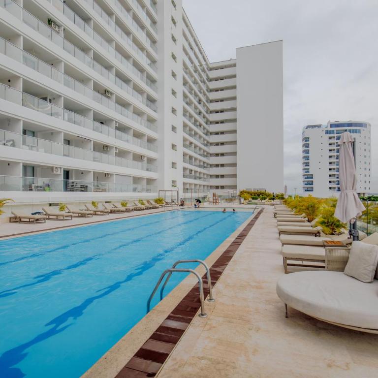 Encantador y moderno estudio con piscina a pasos del aeropuerto - Two-Bedroom Apartment - 25