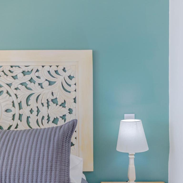 Encantador y moderno estudio con piscina a pasos del aeropuerto - Two-Bedroom Apartment - 72