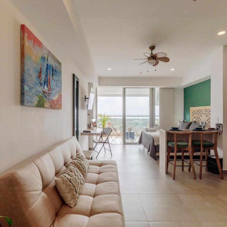 Encantador y moderno estudio con piscina a pasos del aeropuerto - Two-Bedroom Apartment - 99