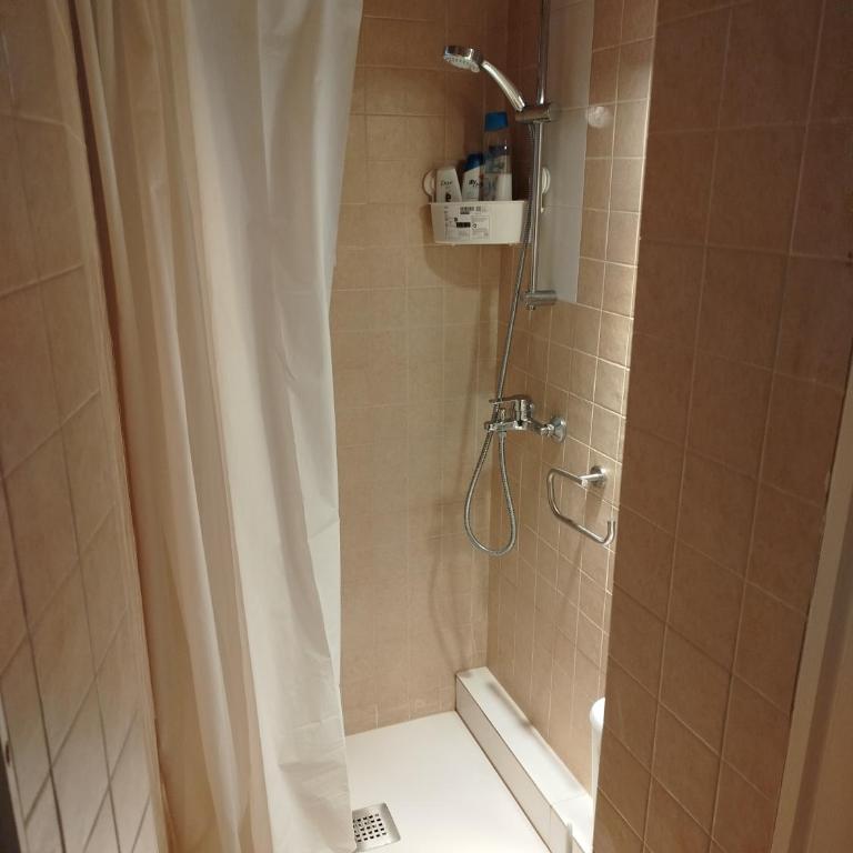 Affordable apartament or rooms in city center - Economy Single Room - 5