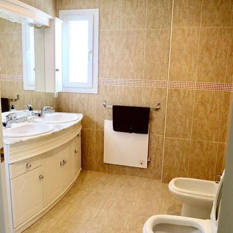 Bright spacious 3 bed apartment - Apartamento - 12