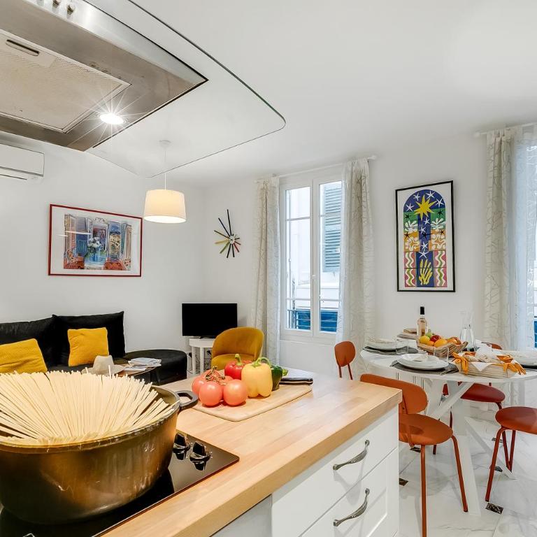 Appartement Picasso - Old Town Antibes - Happy Rentals - Apartamento con ducha - 8
