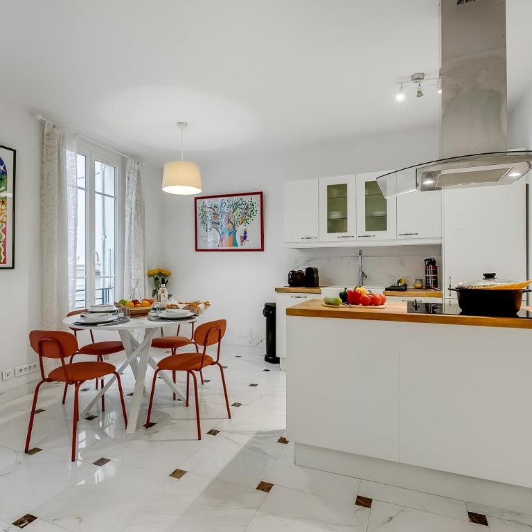 Appartement Picasso - Old Town Antibes - Happy Rentals - Apartamento con ducha - 7