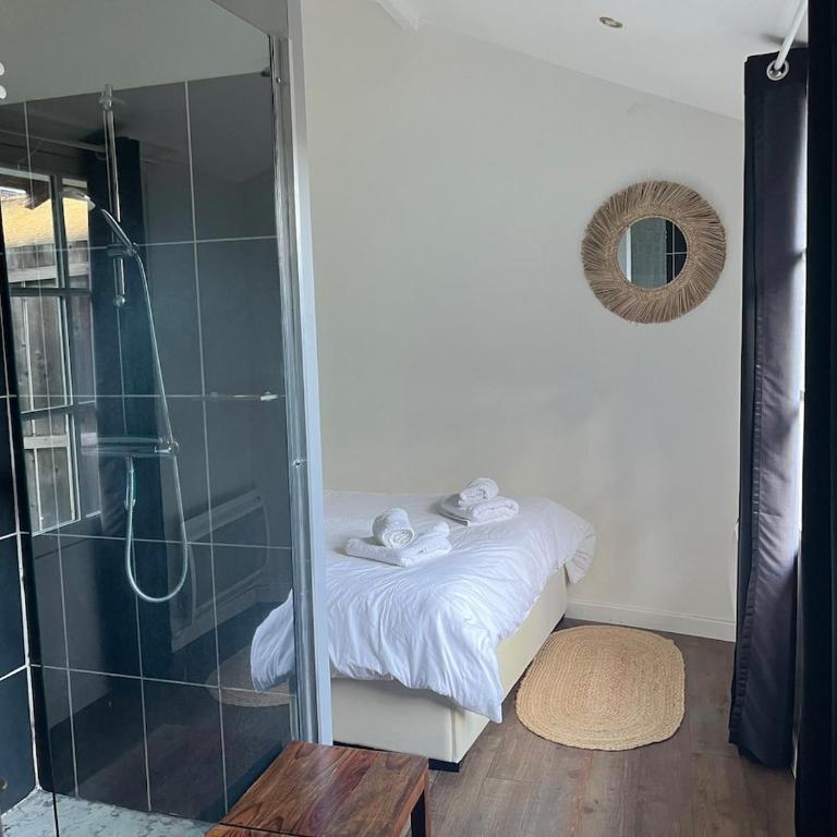 Charmante Maisonnette en Tuffeau à Deux Pas de la Loire, Saumur Centre avec Parking gratuit - Maison 1 Chambre - 8