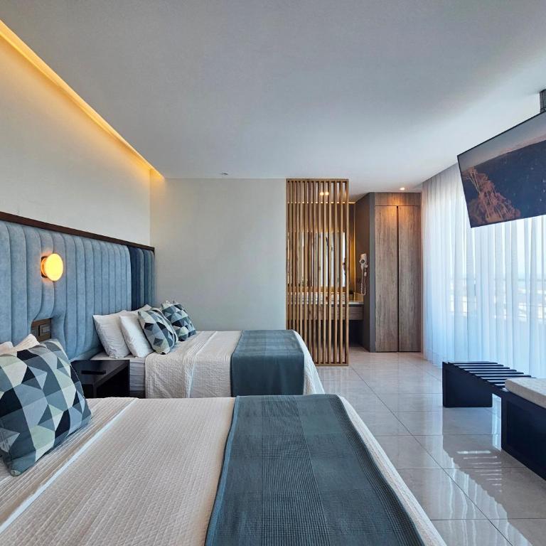 Hotel Perla Spondylus - Deluxe Queen Suite - 13