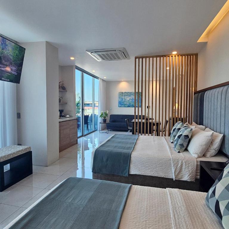 Hotel Perla Spondylus - Deluxe Queen Suite - 12