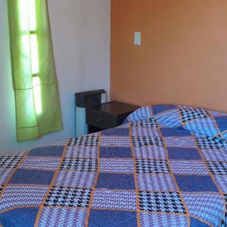 Lindon HOUSE - Three-Bedroom House - 6
