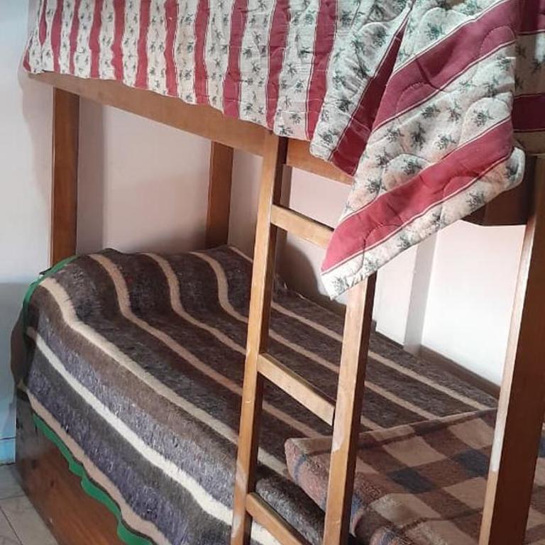 Lindon HOUSE - Three-Bedroom House - 12