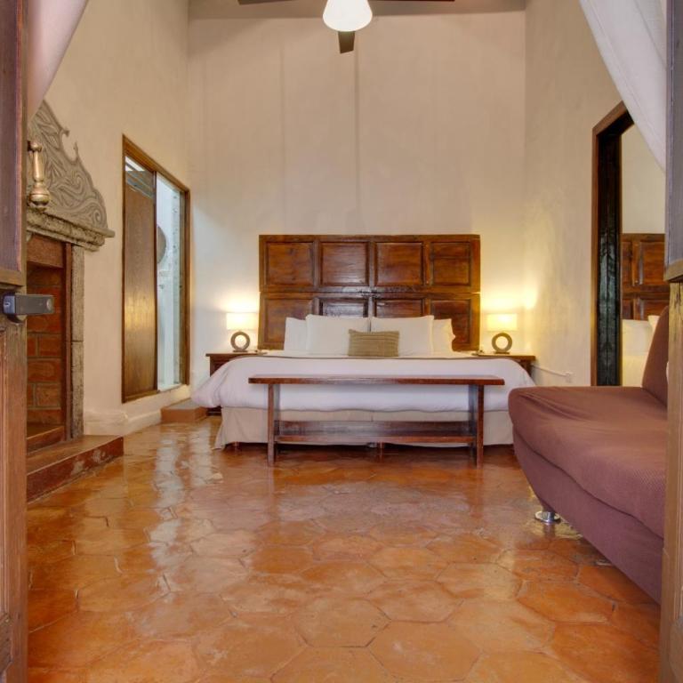 Hotel Punto 79 - Habitación con cama extragrande. - 8