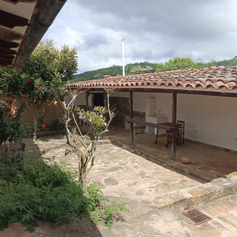 Casa independiente céntrica - Three-Bedroom Home - 3