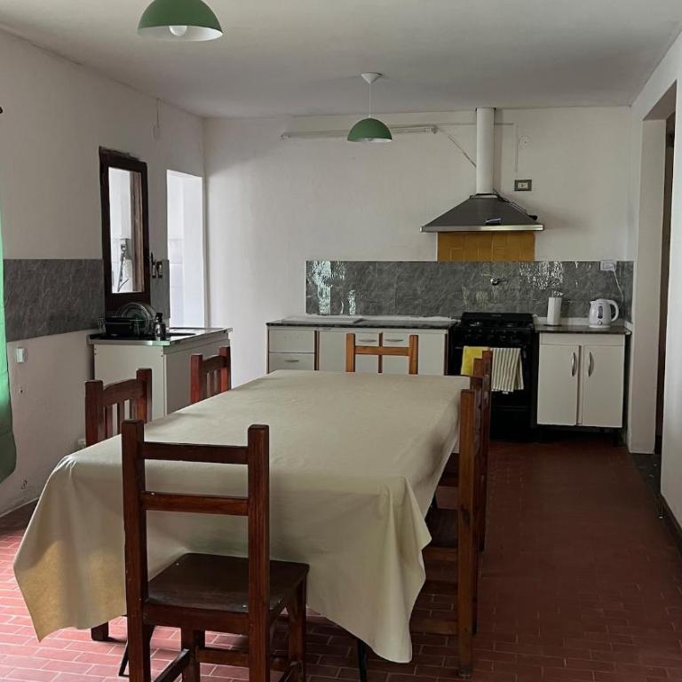 Casa departamento para familias o grupos de 10 - Three-Bedroom House - 2