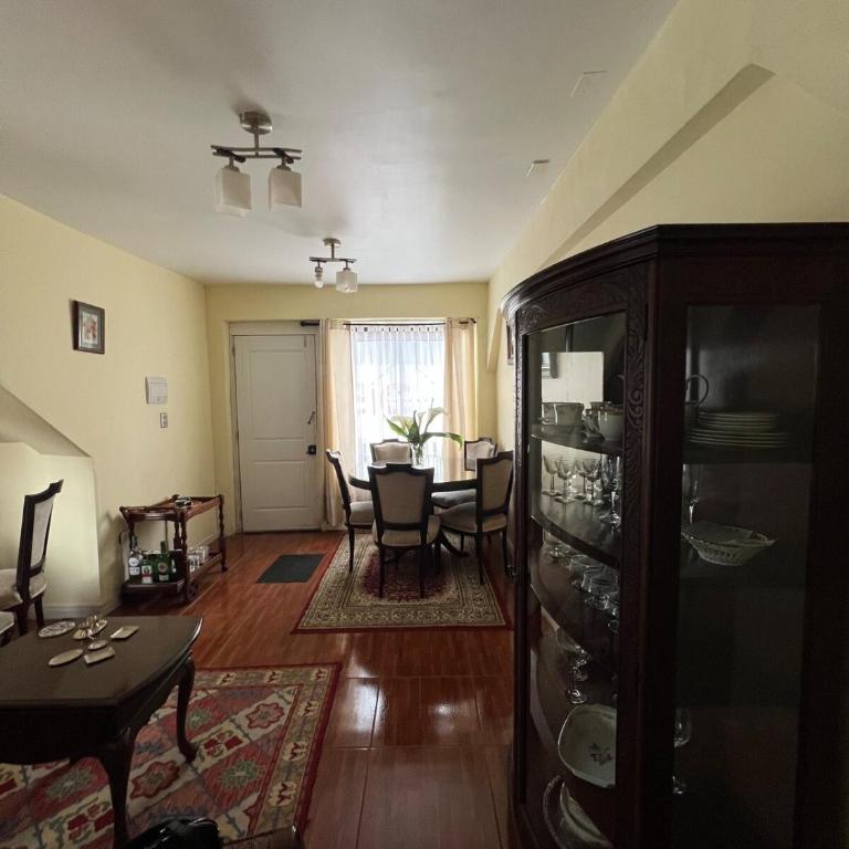 Departamento cómodo y central - One-Bedroom Apartment - 2