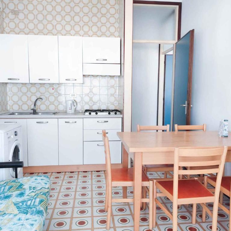 Apartment in Lido di Jesolo 24800 - Appartamento - 2