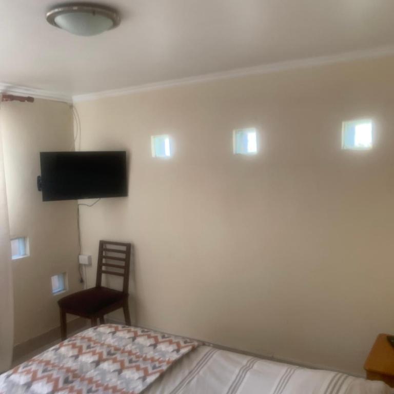 Hostal CacTus - Double Room with Private Bathroom - 8