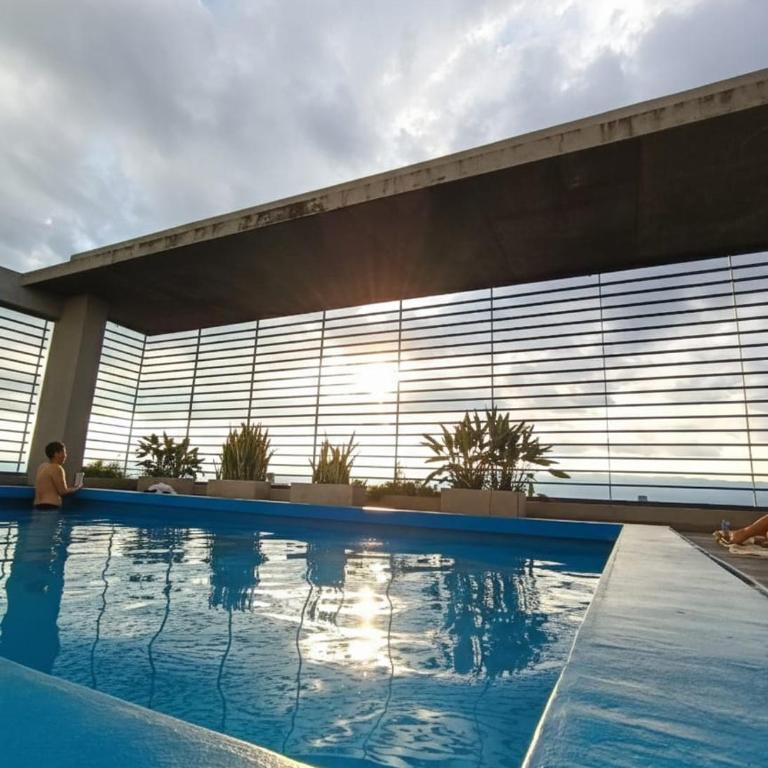 Departamento Excelente Ubicacion -Balcón con vista Plaza San Martin - Pileta- - One-Bedroom Apartment - 3