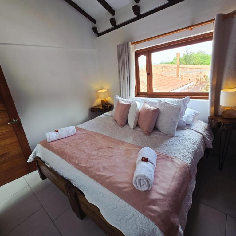Casa Hotel La Morada - Family Room - 1